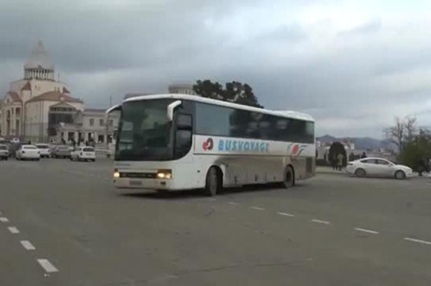 Over 460 refugees return to Stepanakert in one day