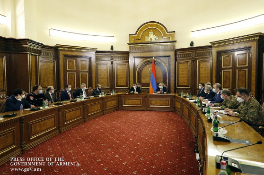 Заседание Совбеза Армении состоялось под руководством Пашиняна и президента Нагорного Карабаха