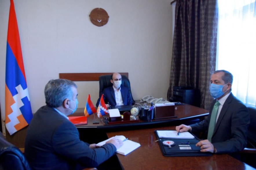 Artak Beglaryan interested in the ICRC's efforts to return the captives and find out the fate of the missing