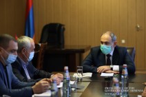 Pashinyan discussed exclusively programs related to Ararat province during his visit