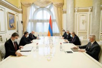 Armenia’s PM, Artsakh president discuss implementation of big infrastructural projects in Artsakh