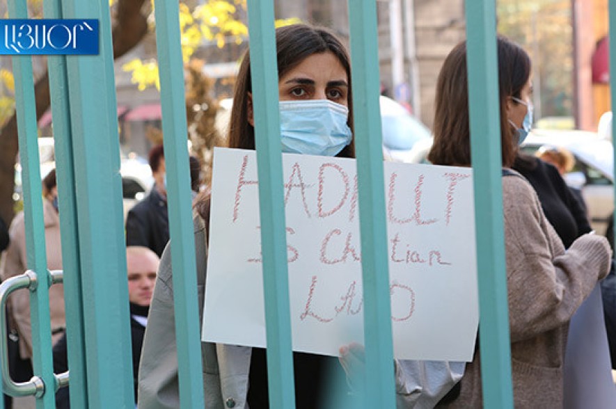 Պատերազմի հետևանքով անօթևան է դարձել շուրջ 40 հազար մարդ, սպանվել է 72 քաղաքացիական անձ. ՄԻՊ