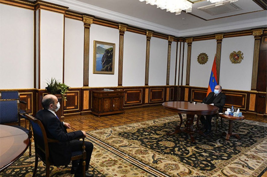 Արմեն Սարգսյանը հանդիպել է ԱԺ «Իմ քայլը», «Լուսավոր Հայաստան» խմբակցությունների ղեկավարների և «Բարգավաճ Հայաստան» խմբակցության քարտուղարի հետ