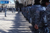 Police in Armenia cordon MFA building ahead of Pashinyan’s visit