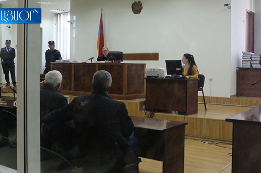 Ռոբերտ Քոչարյանի փաստաբանները լքեցին դատարանը. նիստը հետաձգվեց (Տեսանյութ)
