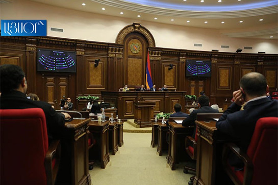 Parliament lifts martial law in Armenia