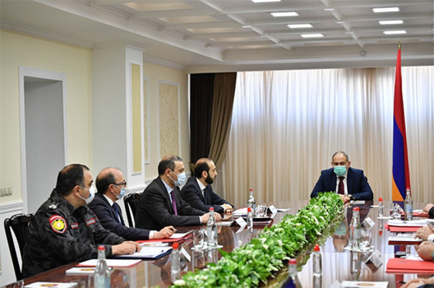 Armenia's PM convenes Security Council session