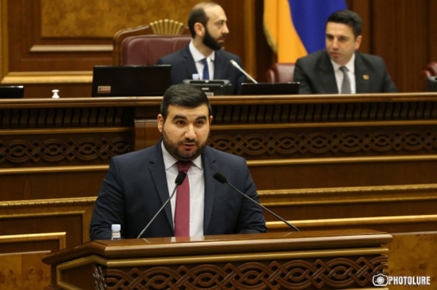 Սուրեն Գրիգորյանի պատգամավորական մանդատը տրամադվեց «Իմ քայլը» դաշինքից Վահագն Ալեքսանյանին