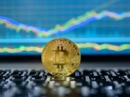 Bitcoin renews all-time high surpassing $62,300