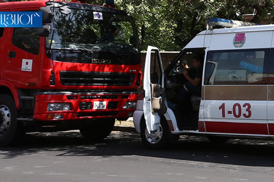 Car blast kills two in Yerevan