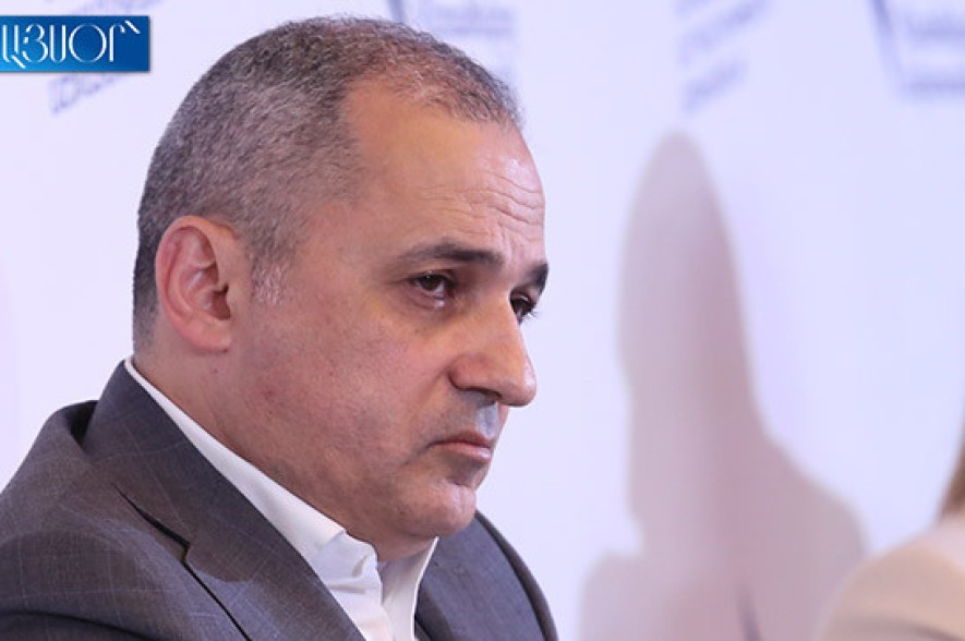 Գորիսի փոխքաղաքապետը տարվել է ոստիկանների կողմից, Մեղրիի քաղաքապետին տեղափոխել են Երևան. Վահե Հակոբյան