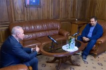 PAP leader meets Russian ambassador