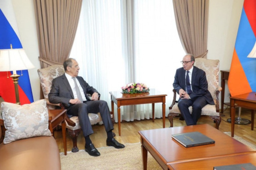 Lavrov-Aivazian meeting commence in Yerevan