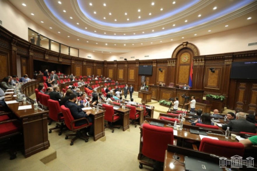 Armenia's parliament adopts statement on situation in Armenia's Syunik, Gegharkunik and Vayots Dzor provinces