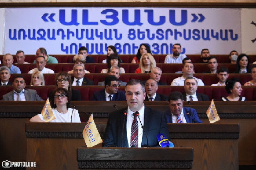 Alliance party presents list of demands to authorities