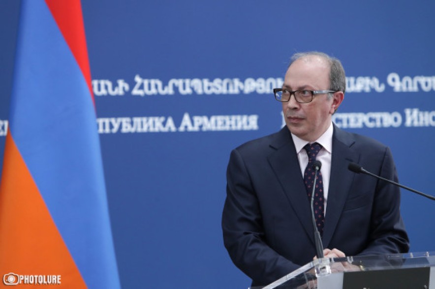 Արա Այվազյանը հեռախոսազրույցներ է ունեցել ՀԱՊԿ ԱԳ նախարարների խորհրդի նախագահի և ՀԱՊԿ գլխավոր քարտուղարի հետ