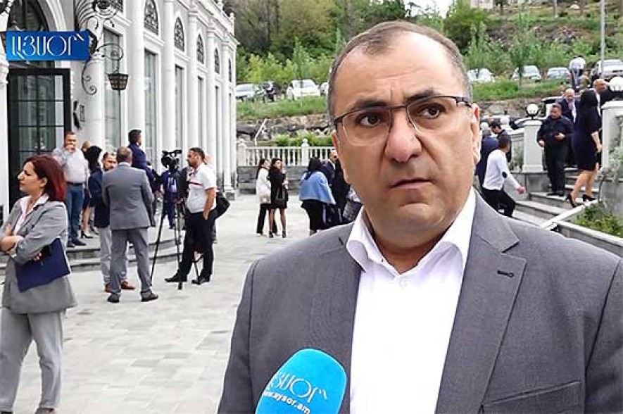 Իշխանության կողմից մատուցվող սուտ ու մանիպուլյատիվ տեղեկատվությունը թուլացնում է մեզ ներսից ու դրսից. Արա Սաղաթելյան