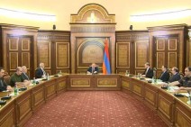 Armenia’s acting PM convenes enhanced Security Council session, discusses steps for ensuring inviolability of Armenia’s sovereign territory