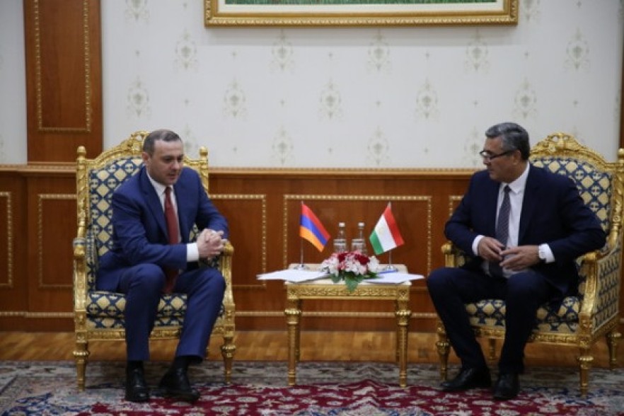 Ադրբեջանական կողմի պահանջները որևէ փաստական հիմք չունեն. Արմեն Գրիգորյանը Տաջիկստանի գործընկերոջն է ներկայացրել հայ-ադրբեջանական սահմանին տիրող իրավիճակը