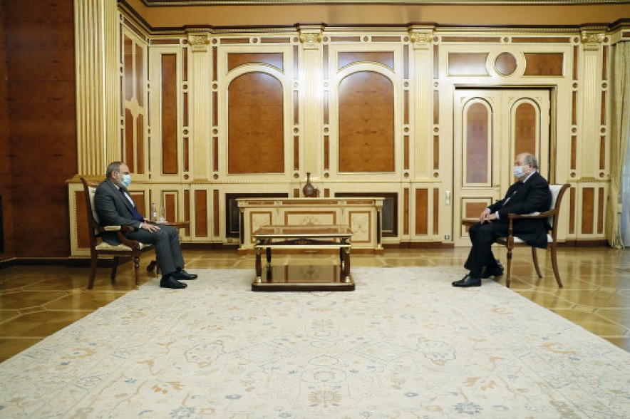 Armenia's President, Acting PM meet, discuss border demarcation issue
