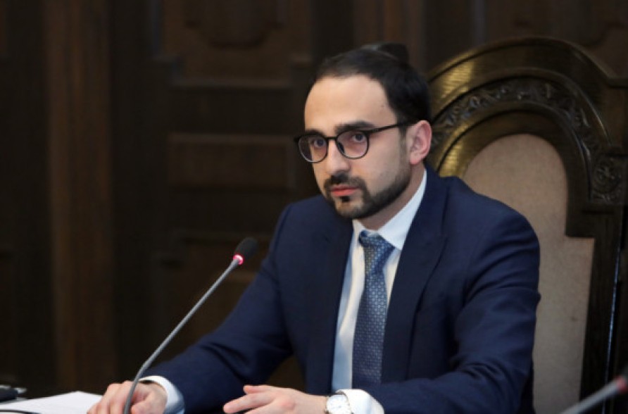 Тигран Авинян объяснил, почему не подписал заявление об отставке замминистра иностранных дел