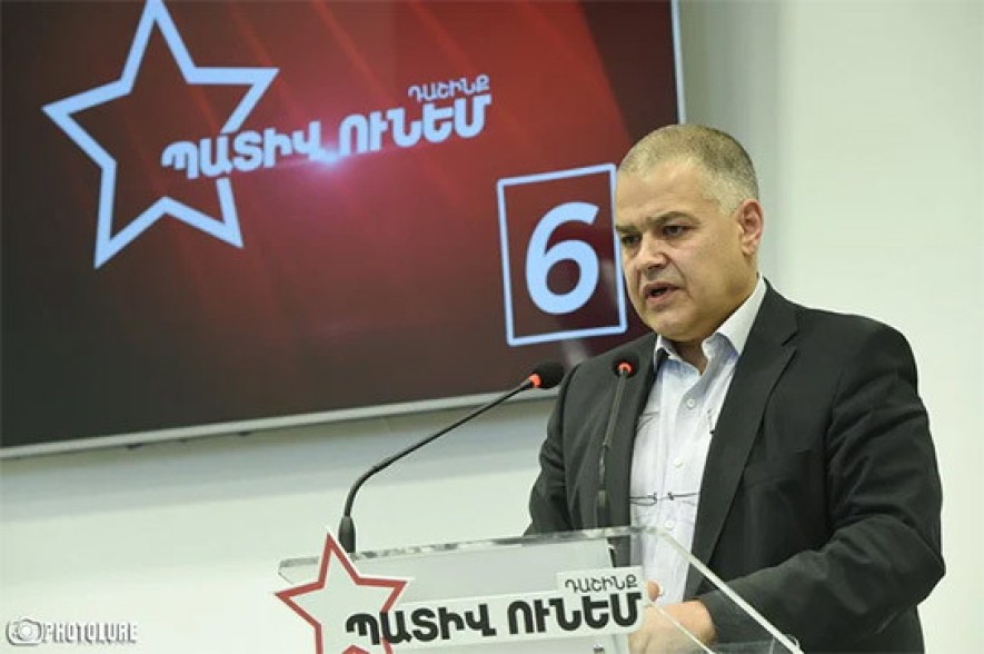 «Պատիվ ունեմ» դաշինքի նախընտրական շտաբի մի շարք աշխատակիցների ձերբակալումն ապացուցում է, որ հոգեվարքի մեջ գտնվող և պարտված իշխանությունն «սկսել է ձեռքը գցել փրփուրներին»․ Դավիթ Հարությունյան