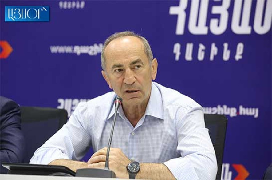 Это была последняя пуля революции – Роберт Кочарян