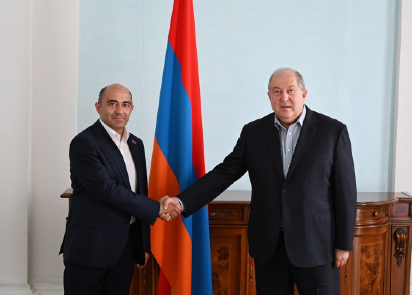 Արմեն Սարգսյանը հանդիպել է Էդմոն Մարուքյանի հետ. խոսել են ներքաղաքական իրավիճակից