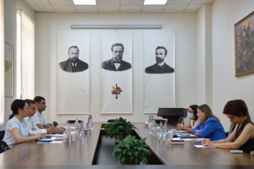 The USA to assist in return of Armenian detainees – ambassador meets ARF-D members