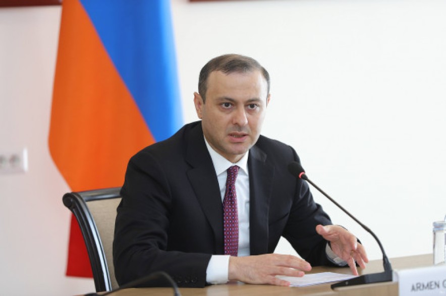Armenia to use its entire military-political toolkit - Acting FM meets diplomats accredited in Armenia
