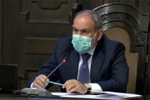 Armenia's acting PM congratulates "Armenia," "I Have Honor" blocs on passing to parliament