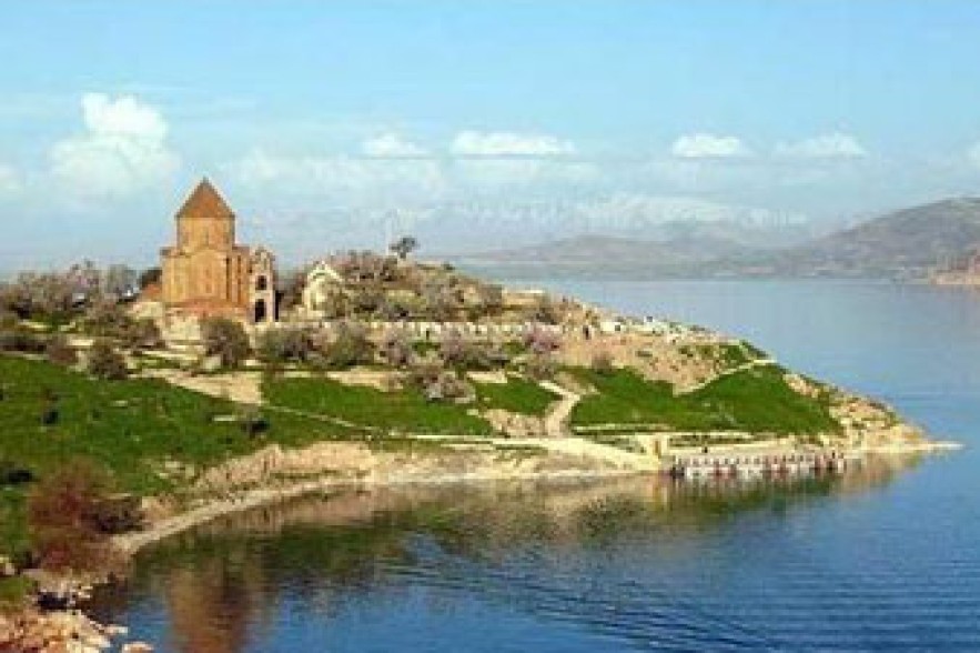 Chaqryan: “Attending the liturgy in Surb Khach is a subtle point”