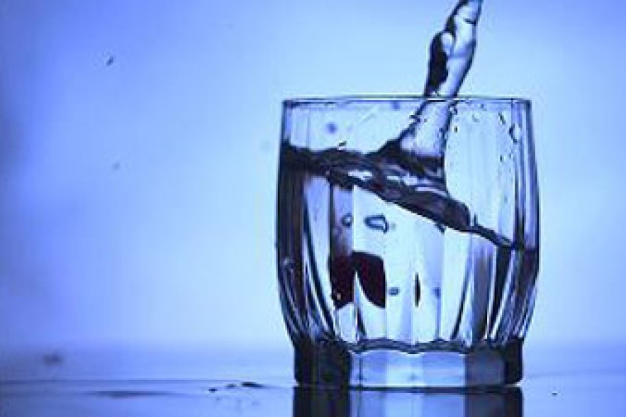 Вода оказалась волшебным средством для похудания 