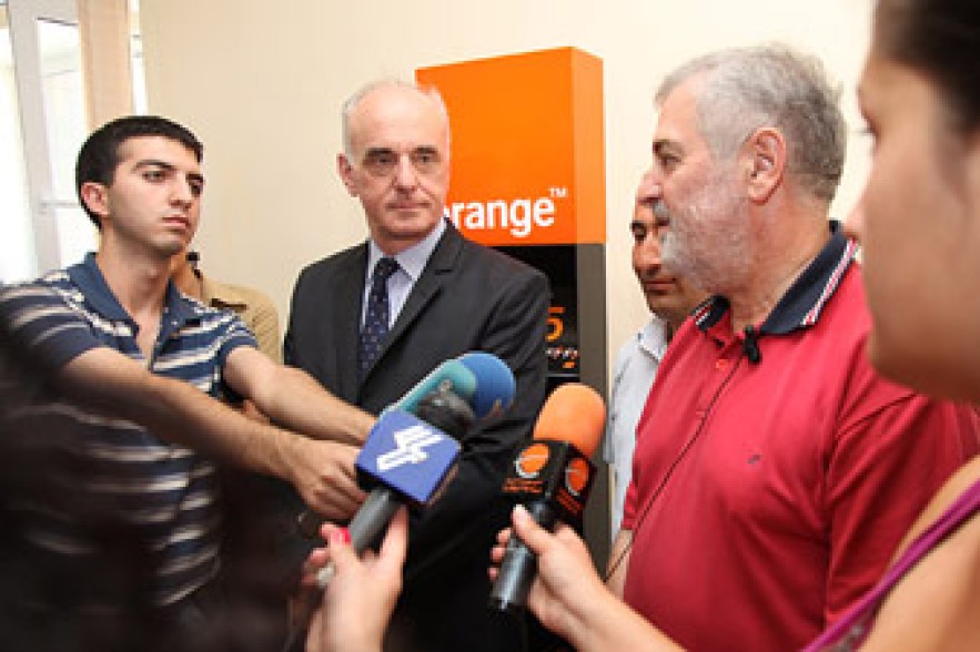 Orange-ի աջակցությամբ` համակարգչային կենտրոն Արմավիրում 