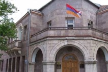 We highly appreciate the mission of the Russian peacekeeping forces in Artsakh and consider unacceptable any attempt to cast a shadow on their activities-Artsakh MFA