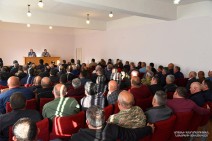 President Harutyunyan met in Askeran with responsible officials of the region