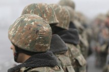 Азербайджан применяет гранатометы и беспилотники: семеро военнослужащих Карабаха ранены