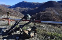 Двое военнослужащих Карабаха погибли, 14 получили ранения в результате обстрелов со стороны Азербайджана