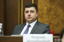 Тигран Абрамян: 24 млн. драмов предусмотрены только для сокращения сроков обязательной воинской службы на 19.5 месяцев, а не для неучастия в сборах или боевых действиях