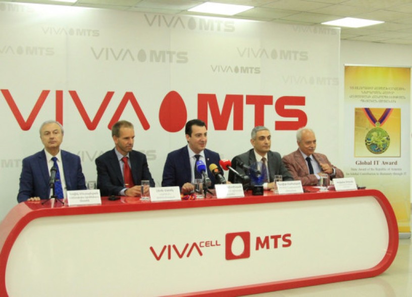 Vice President of IBM's Electronic Design Automation group, visited Viva-MTS