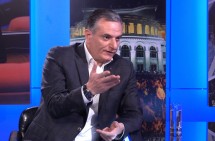 Та власть, руководство Минобороны которой молча следит, как предательски сдают территории, разрушают государство и армию, не может инициировать что-то хорошее – Артак Закарян