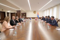 Сурен Папикян обсудил с делегацией ЕС вопросы сотрудничества