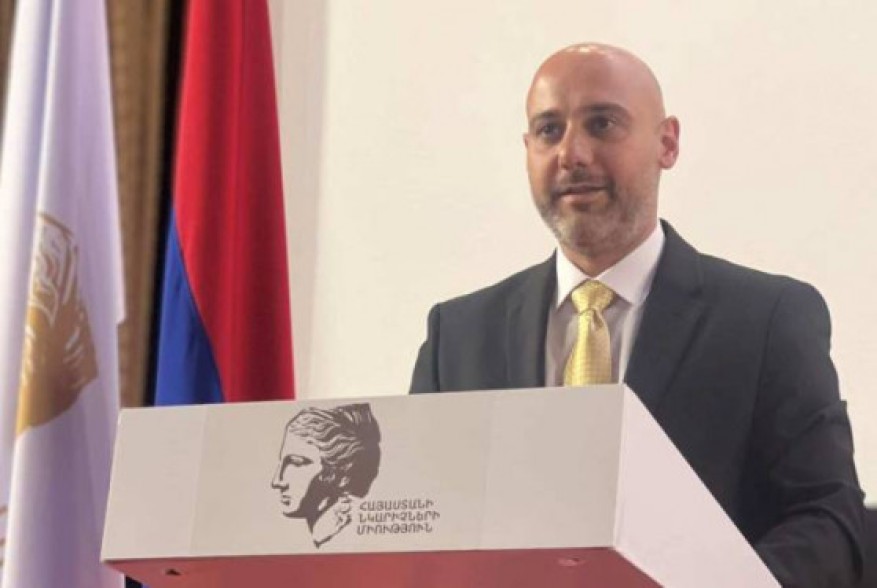 Սուրեն Սաֆարյանը վերընտրվել  է Հայաստանի նկարիչների միության նախագահ