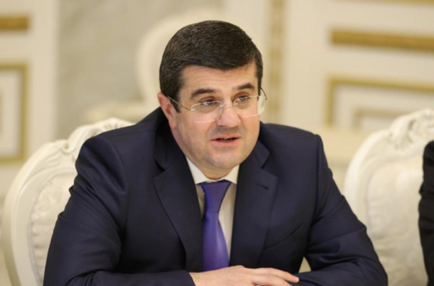 Президент Араик Арутюнян обратился к председателю Национального собрания с целью отзыва проекта поправок в Конституцию Республики Арцах