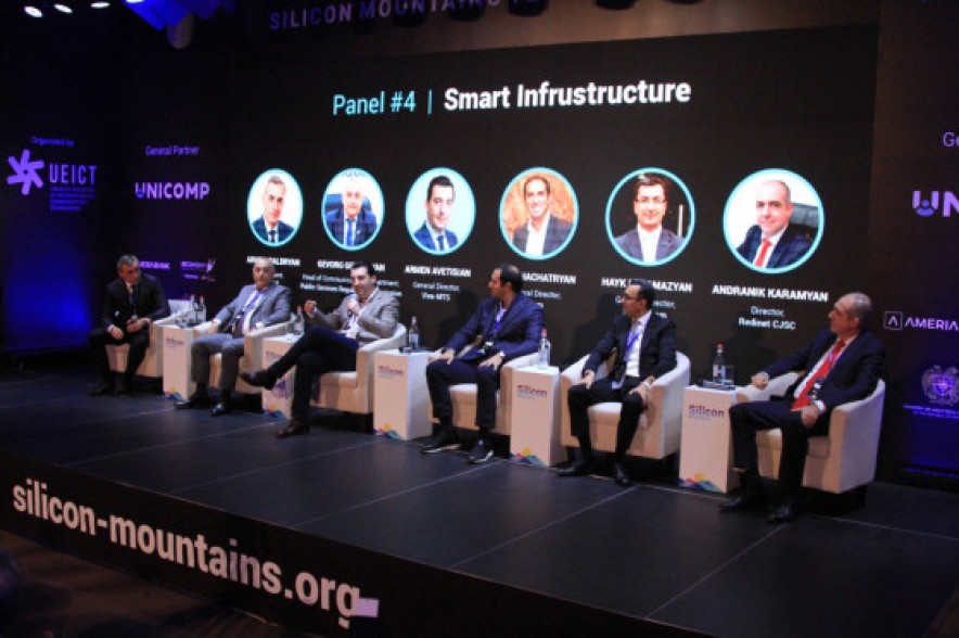 «Խելացի ենթակառուցվածք» պանելային քննարկում՝ ՏՀՏ ոլորտի ընկերությունների և Հանրային ծառայությունները կարգավորող հանձնաժողովի մասնակցությամբ