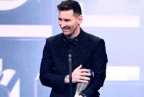 Лионель Месси удостоен звания Лучшего футболиста года по версии The Best