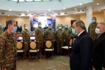 «Голос Армении»: Согласны ли армянские генералы остаться в истории «пятой колонной»?