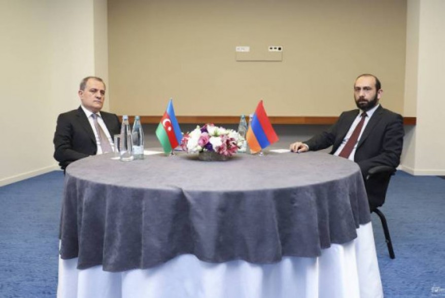 Главы МИД Армении и Азербайджана встретятся в России