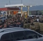 Возвращающиеся домой участники учебных сборов перекрыли трассу Мартуни-Варденис («Грапарак»)