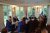 Ваагн Хачатурян встретился с предпринимателями Восточного комитета германской экономики